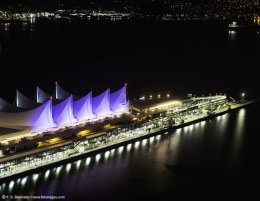 <center>Canada Place by night </center>
