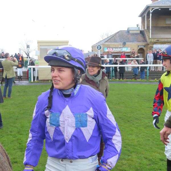 Doncaster - Lily Pinchen