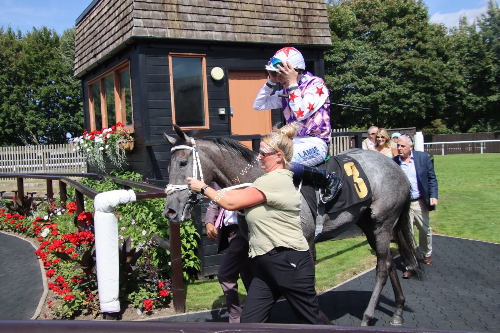 R1 Harlequin Angel & Billy Loughnane