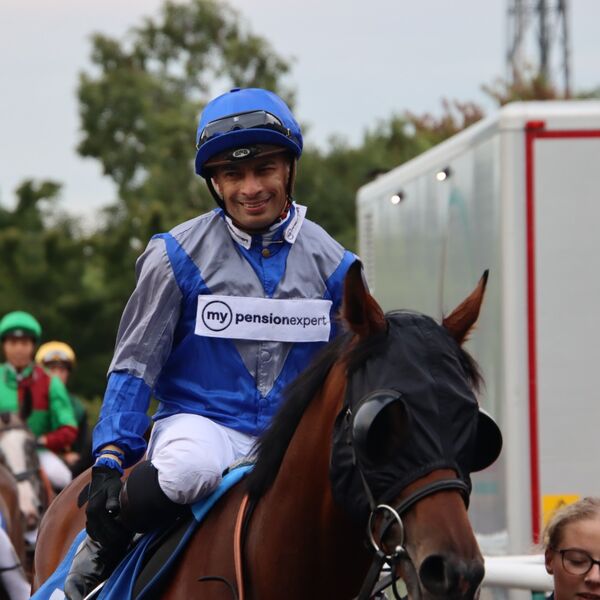 R4 1st Thrilling Dreams & S De Sousa