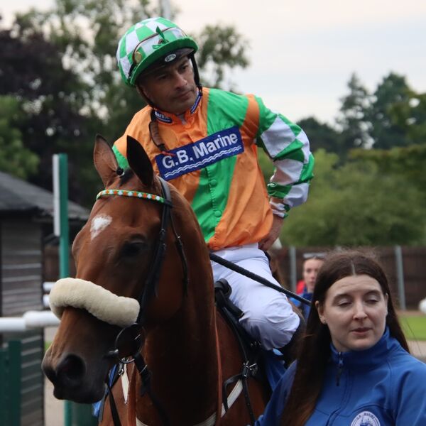 R5 1st Madame De Sevigne & S De Sousa