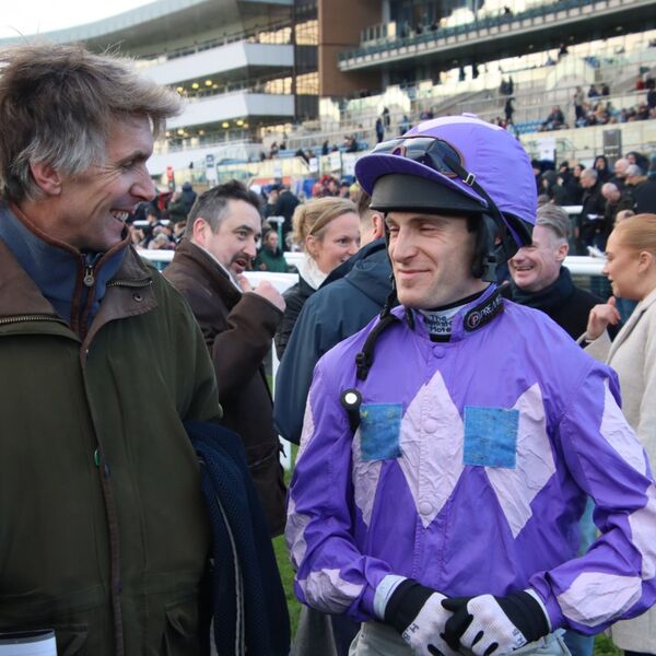 R5 Alex Hales & Harry Bannister