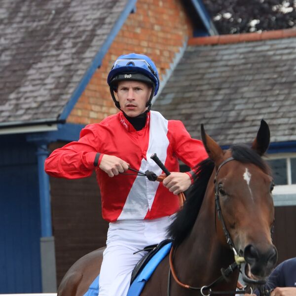R5 Inherit & Richard Kingscote