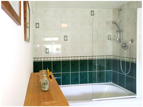 En Suite Bathroom Shower