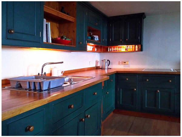 Kitchen Cabinets & Junckers Worktops