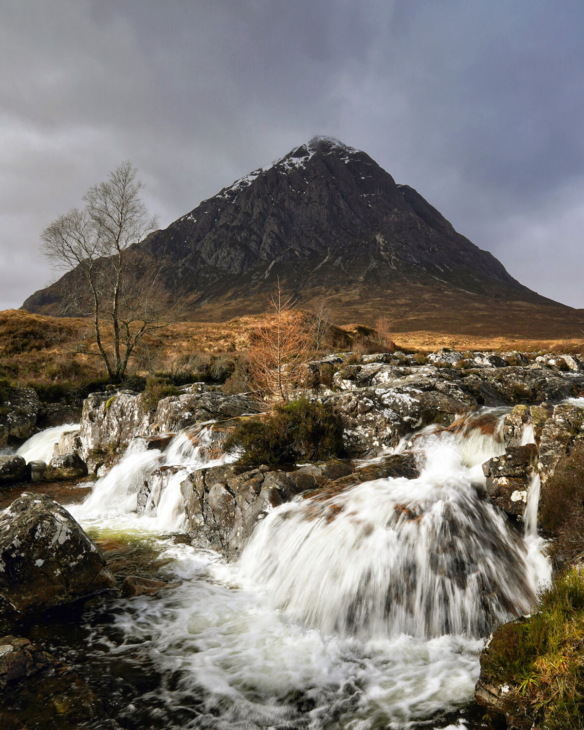 THE MOUNTAIN (BUACHAILLE ETIVE MOR)