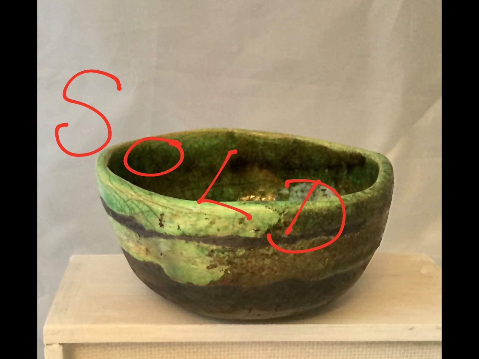 Lime green Raku Bowl, 13 cm diameter