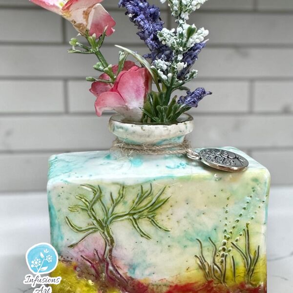 Tiny Moments Bud Vase