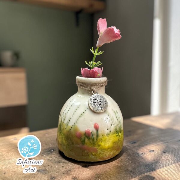 Tiny Moments Bud Vase