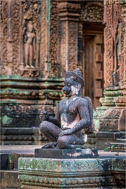 STATUE OF HANUMAN AT BANTAEY SREI, CAMBODIA