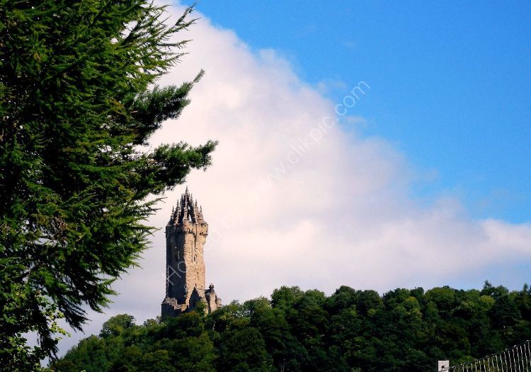 Monument - Wallace Tower, 67m high, Abbey Craig, Stirling commemorating Sir William Wallace, Guardian of Scotland