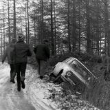 RALLY -1968 Granite City Rally, Durris (Fiat 124 comes a cropper)