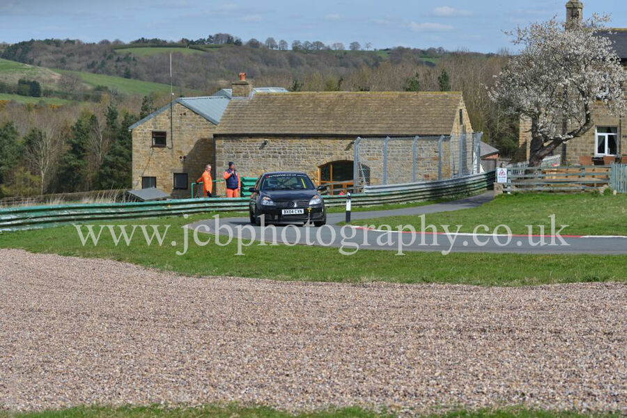 Renault Clio 182 driven by Tony Pickering