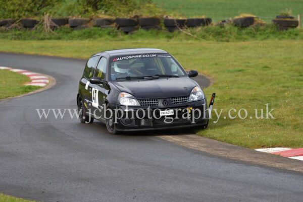 Renault Clio 182 driven by Tony Pickering