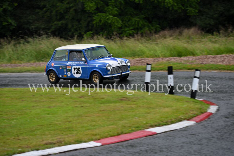 Mini Cooper S MK3 driven by Ian Hunt