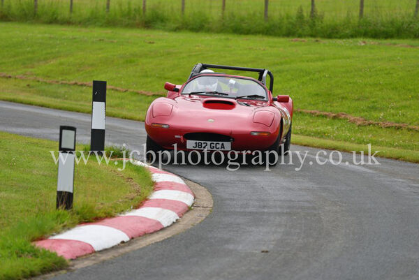 Ginetta G33 driven by Robert Pallett