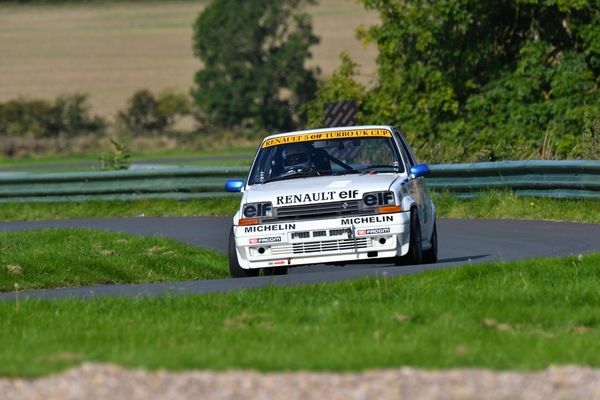 Renault 5 GT Turbo Cup driven by Johnny Hulme