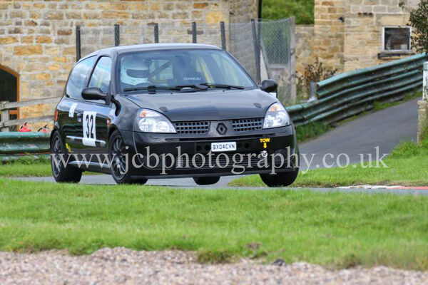 Renault Clio 182 driven by Tony Pickering