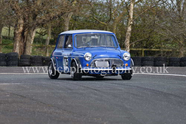BMC Cooper S driven by Mark Forster