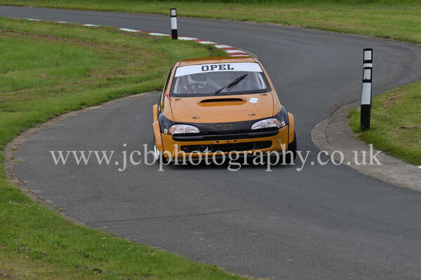 Opel Tigra driven by Ian Sargent