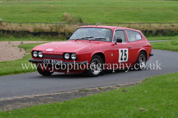 Reliant Scrimitar GTE driven by Brian Crouch