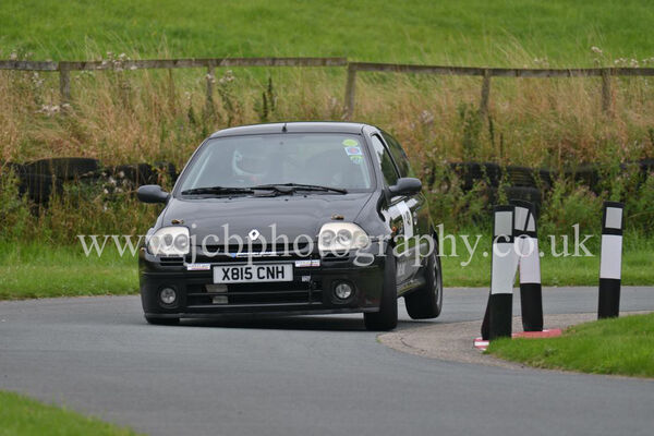 Renault Clio 172 driven by Robert Marwood