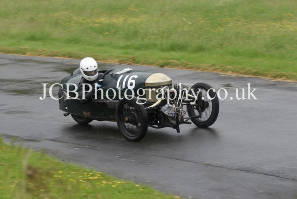 Morgan Super Aero driven by James Edwards