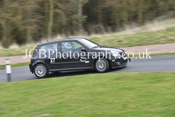 Renault Clio 182 driven by Robert Marwood