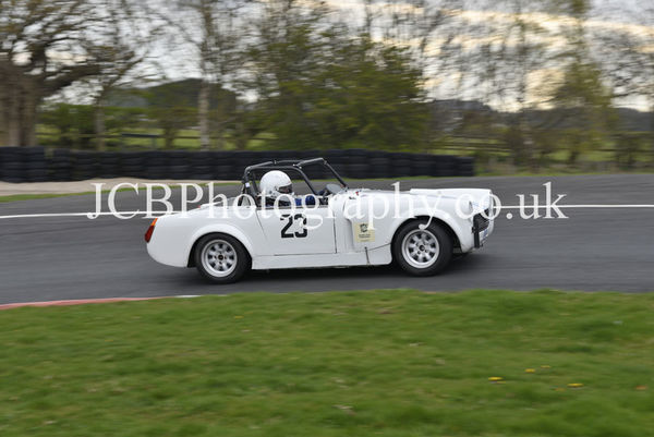 MG Midget driven by Richard Walkinson