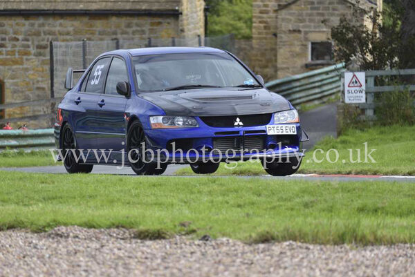Mitsubishi Evo 9 driven by Peter Milne