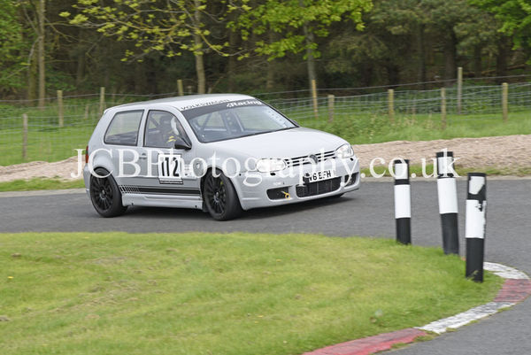 VW Golf R32 driven by Dan Hopps