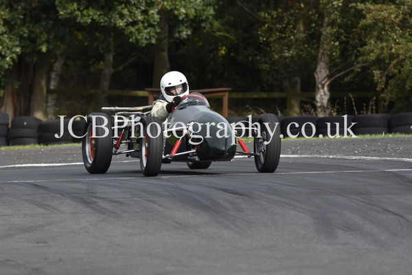 Cooper Mk7 driven by Charles Reynolds