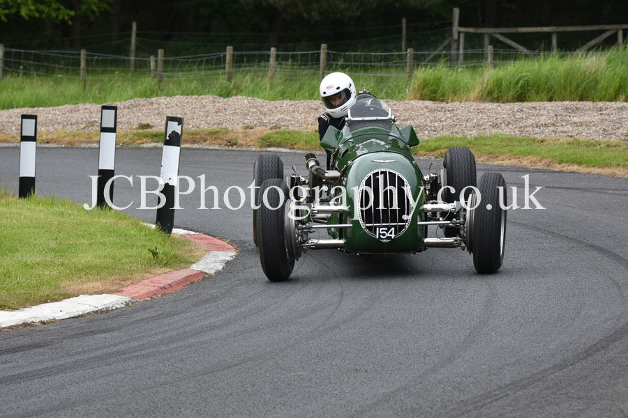 Alta 61 IS driven by Ian Baxter