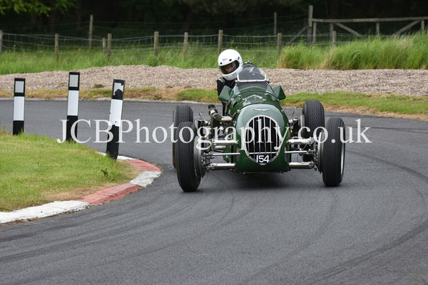 Alta 61 IS driven by Ian Baxter