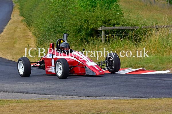 Van Diemen RF90 driven by Bernard Kevill