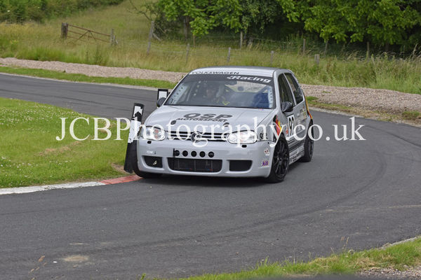 VW Golf R32 driven by Dan Hopps