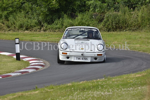 Porsche 911 Carrera driven by Laura Wardle