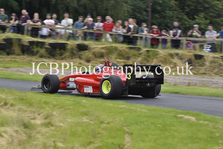 Gould GR59 driven by Wallace Menzies