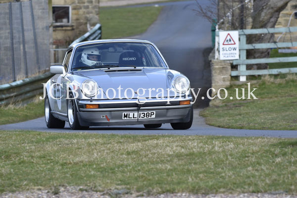 Porsche 911 Carrera driven by Thomas Robinson