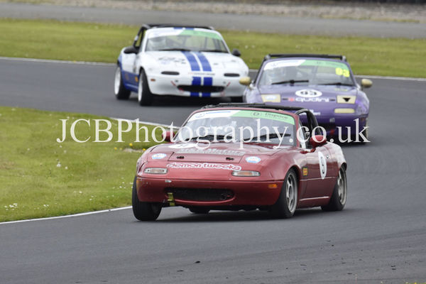 Mazda MX5 driven by Ian Tomlinson