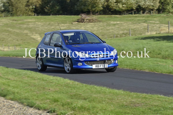 Peugeot 206 GTi driven by Richard Stephens
