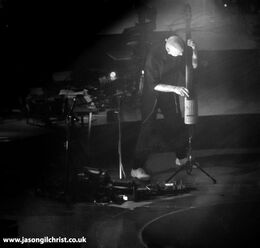 Tony Levin on bass - Peter Gabriel - i/o live - Glasgow