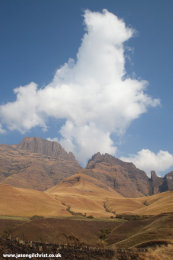 Cloud over Drakensberg