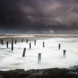 Storm batters the old pier