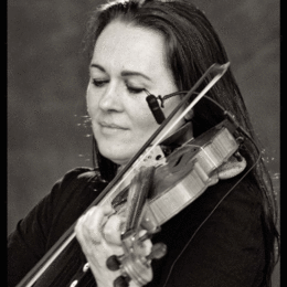 H.C. Emma-Fiske-Jazz-Violinist. Graham Hopkinson. Judge: Members.