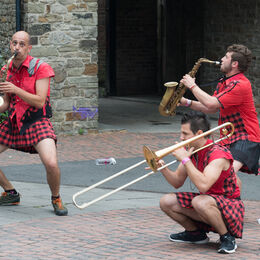 Men in skirts - 3