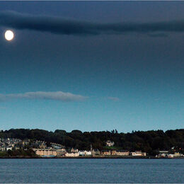 NORTH DUNDEE BATHED IN MOONLIGHT: Early evening shots do give lovely colour but moon is burnt out and the city is slightly soft.