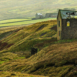 1st. Old Farmhouse. John Stephenson. Judge: Mavis McCormack.