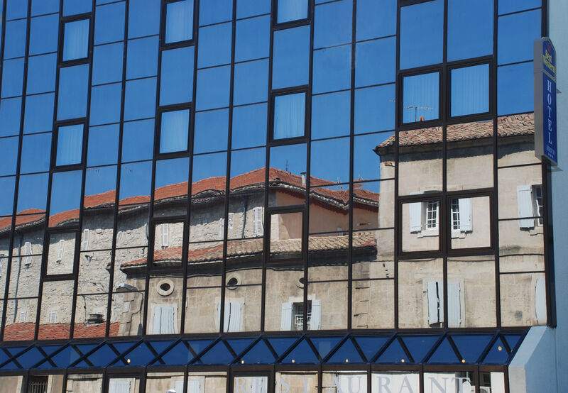 H.C. Reflecting the old. John Stephenson, Judge: Peter Walton.