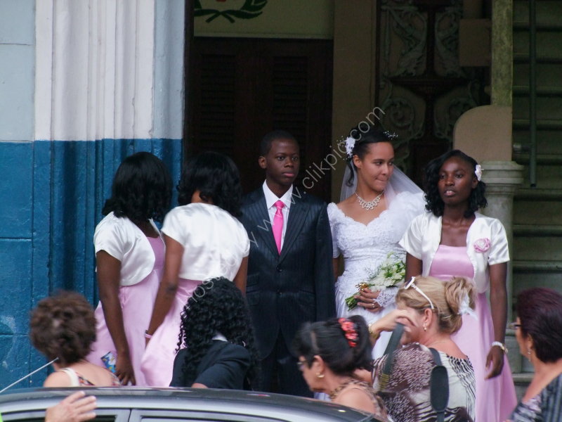 Cuban Bride & Groom, Prado, Havana